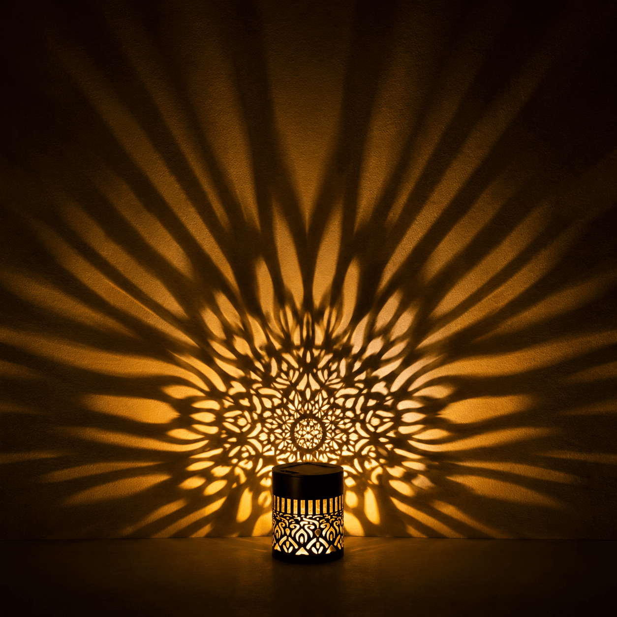 Solana Solar Mandala Light — Decorative Indoor & Outdoor Glow Lamp